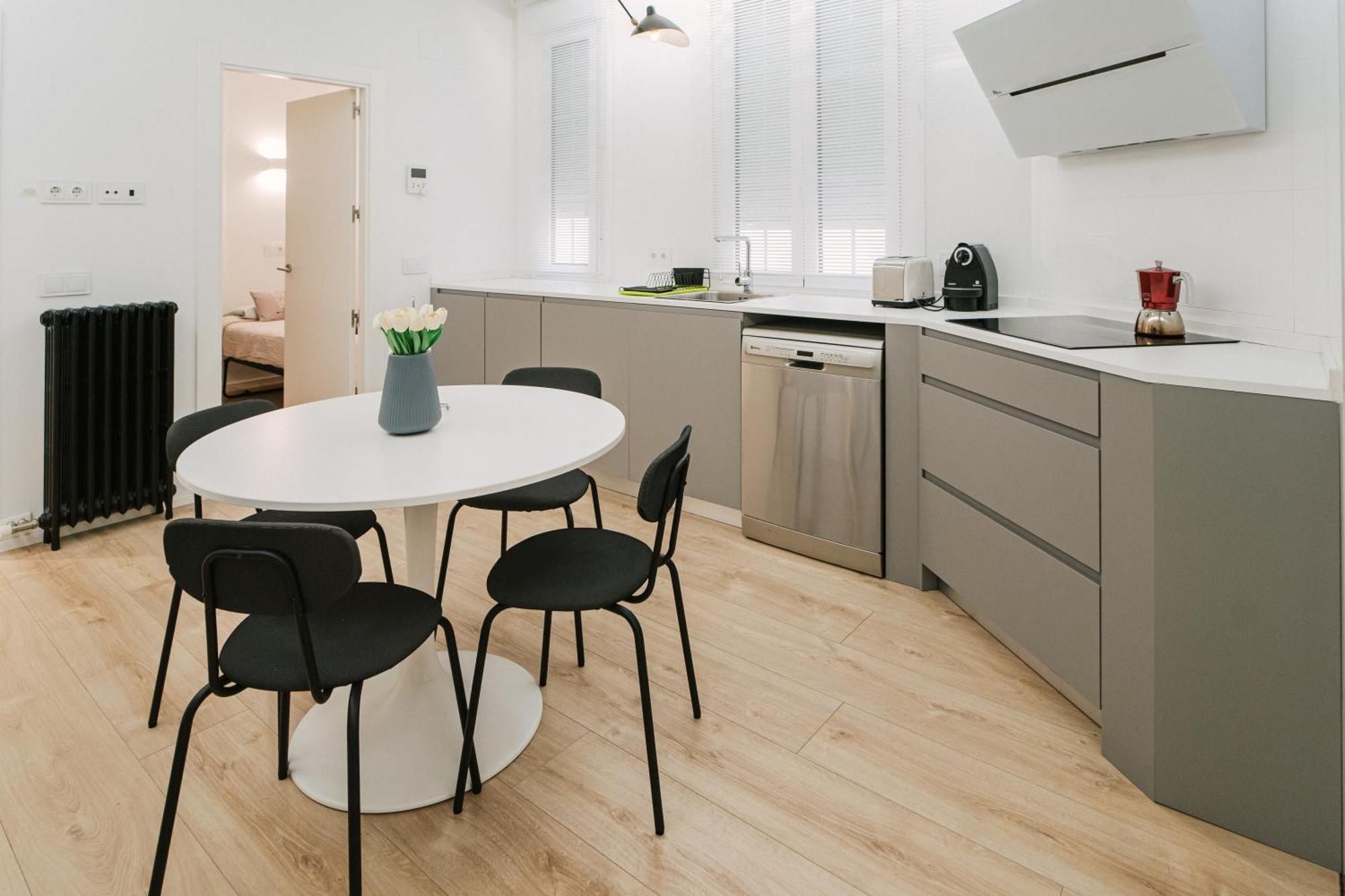 Lujoso Y Amplio Apartamento Con Parking Incluido León Eksteriør billede